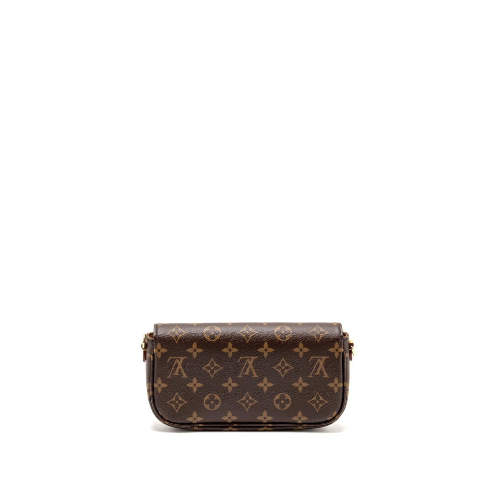 AAA Replica Louis Vuitton LV IVY WALLET ON CHAIN MONOGRAM CANVAS GHW