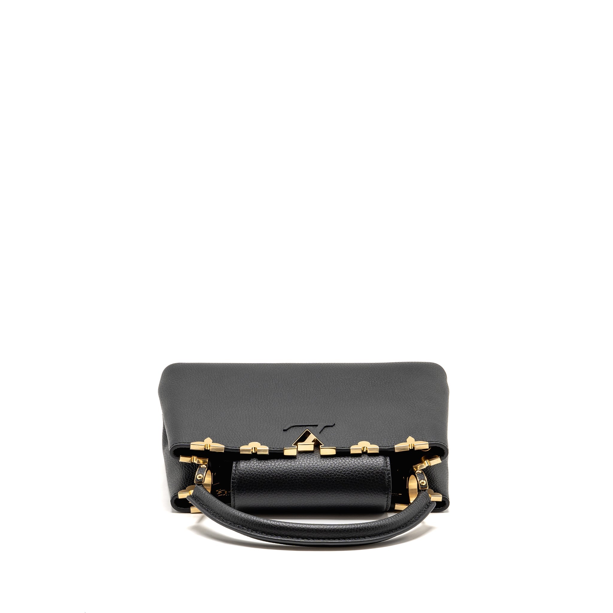 AAA Replica Louis Vuitton LV CAPUCINES MM TAURILLON LEATHER BLACK GHW