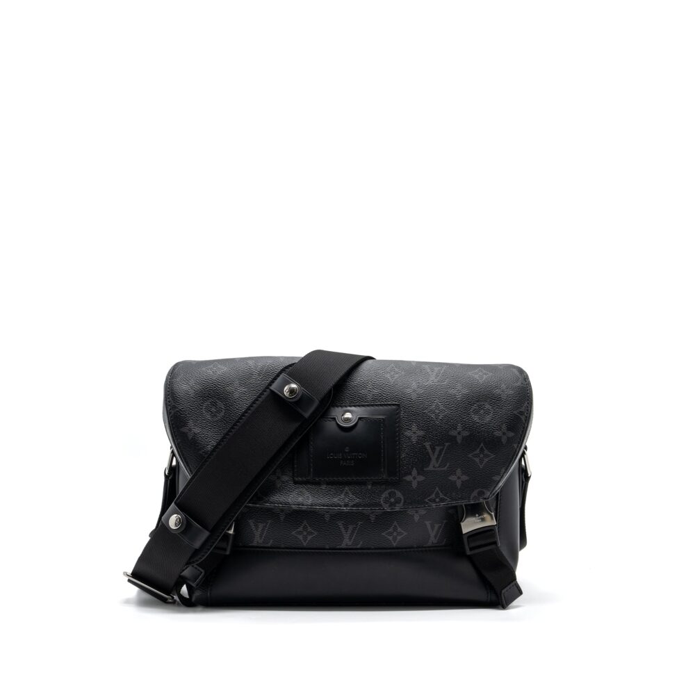 AAA Replica Louis Vuitton LV MESSENGER PM VOYOGER MONOGRAM ECLIPSE CANVAS BLACK SHW