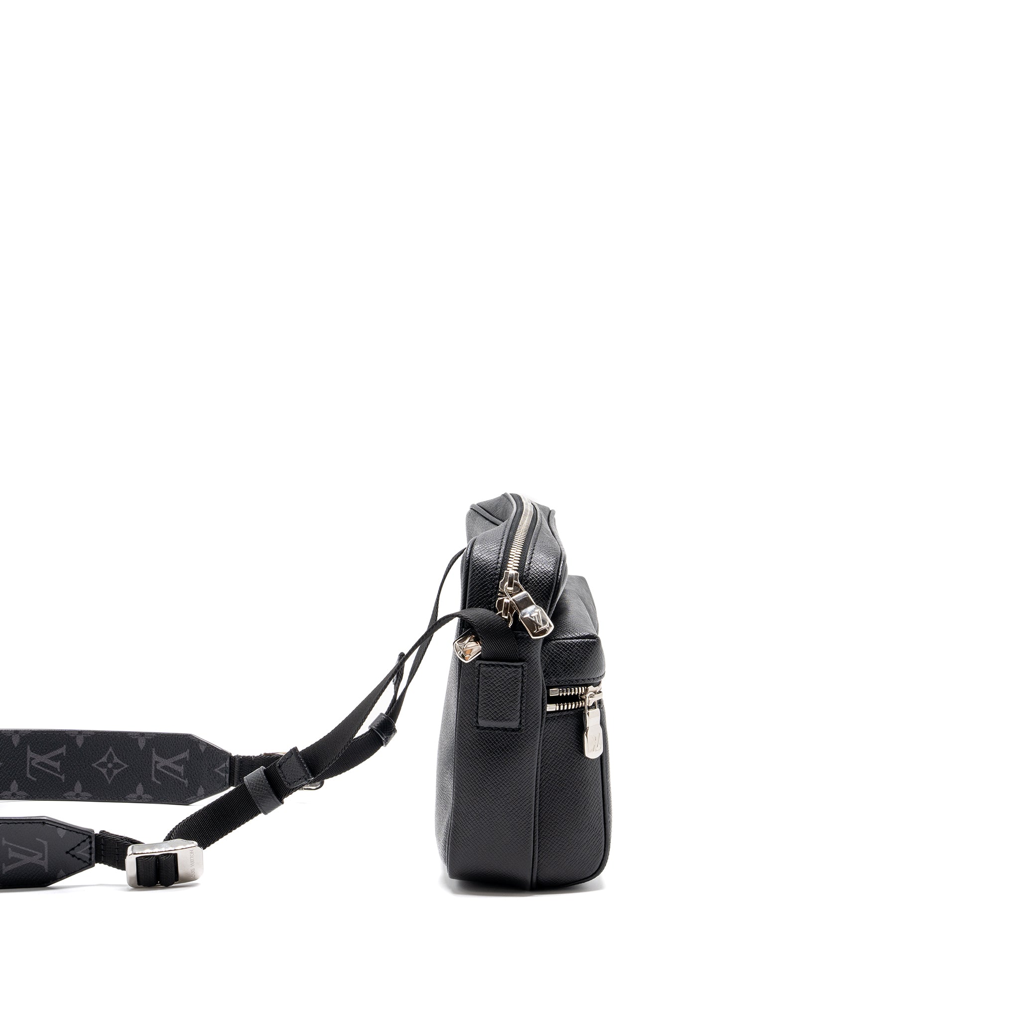 AAA Replica Louis Vuitton LV MESSENGER BAG MONOGRAM ECLIPSE SHW