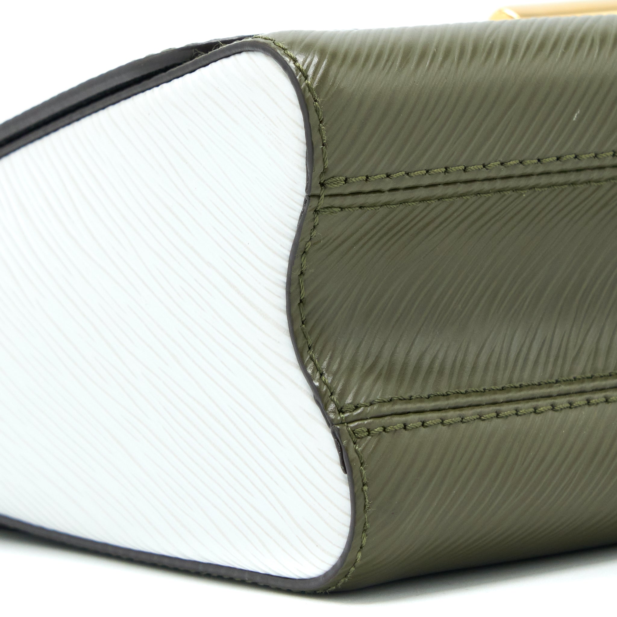 AAA Replica Louis Vuitton LV TWIST BAG MM EPI GREEN/WHITE GHW