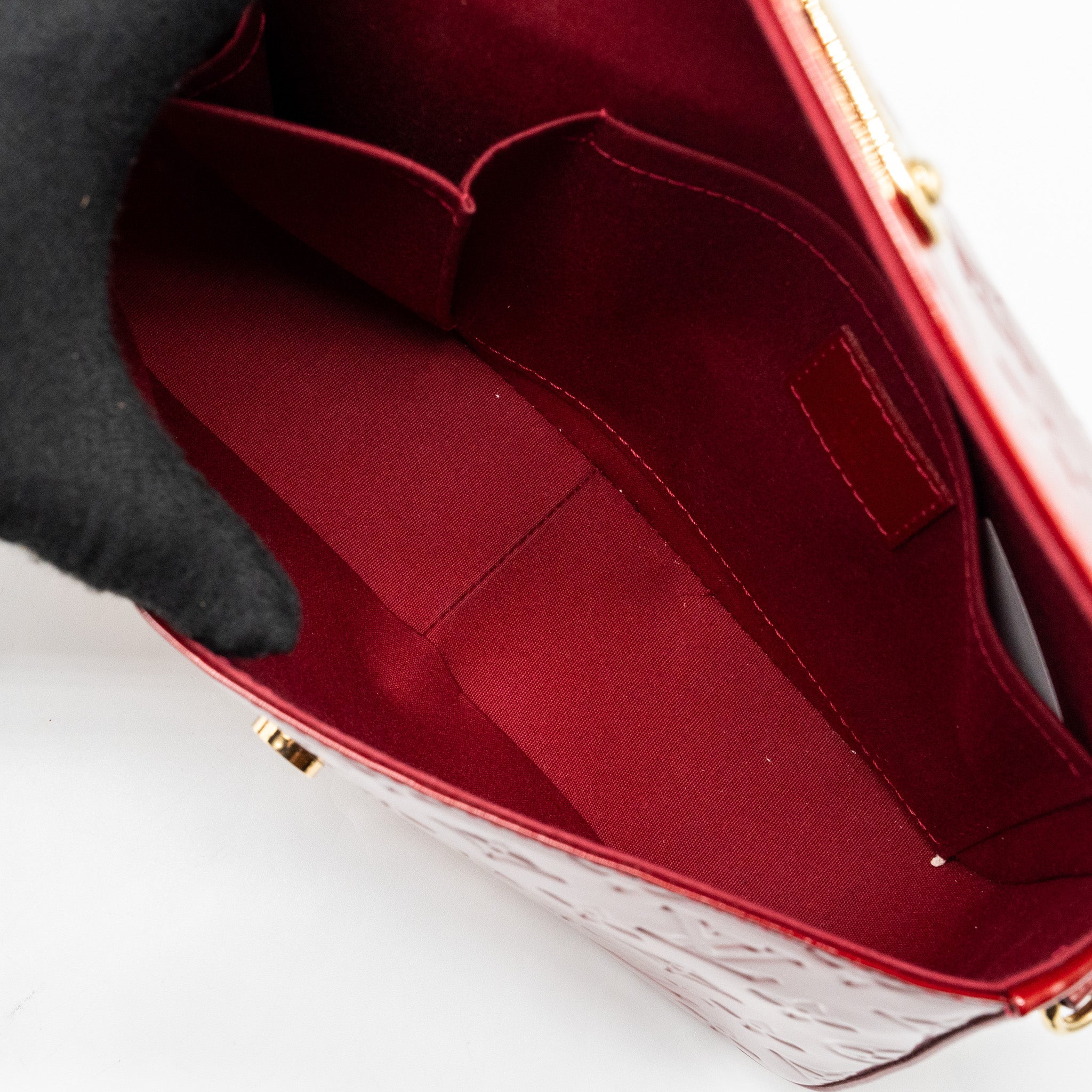 AAA Replica Louis Vuitton LV FLAP SHOULDER EVENING BAG PATENT LEATHER RED GHW