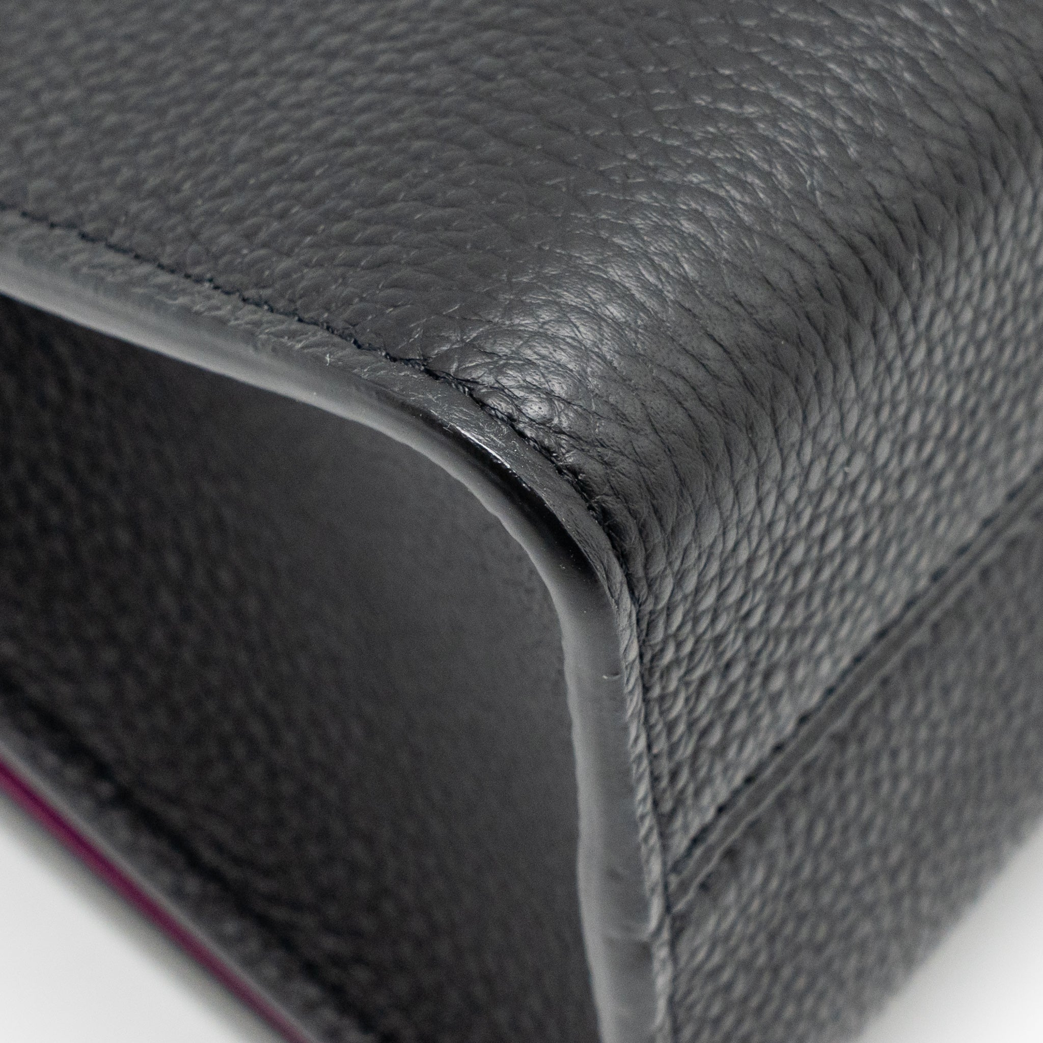 AAA Replica Louis Vuitton LV TWIST ONE HANDLE PM TAURILLON LEATHER BLACK/PINK GHW