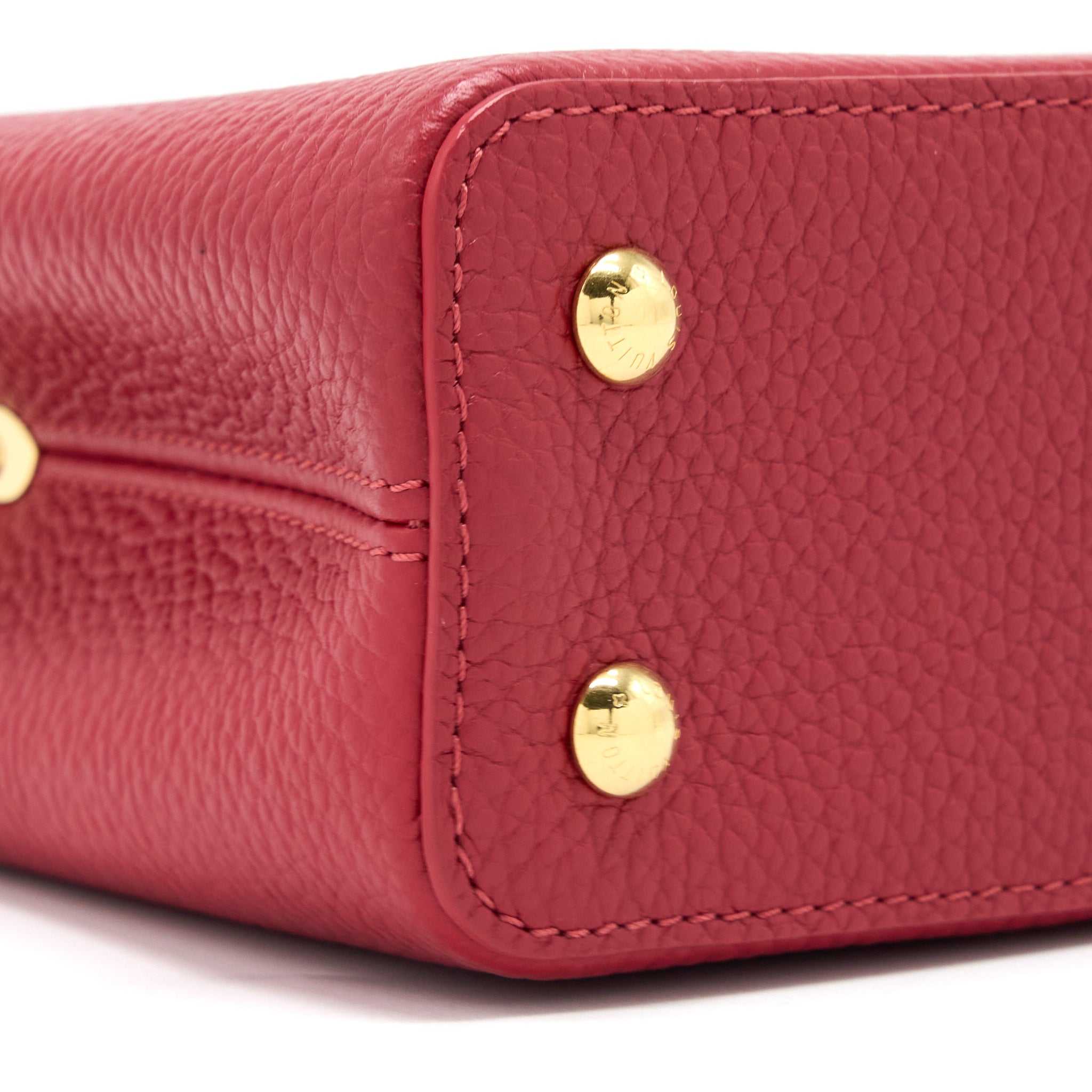 AAA Replica Louis Vuitton LV CAPUCINES MINI TAURILLON SCARLET GHW (NEW VERSION)
