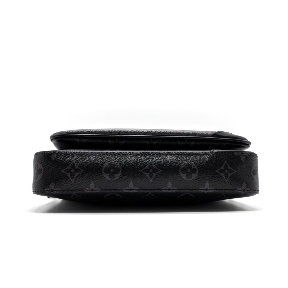 AAA Replica Louis Vuitton LV TRIO MESSENGER BAG MONOGRAM ECLIPSE SHW