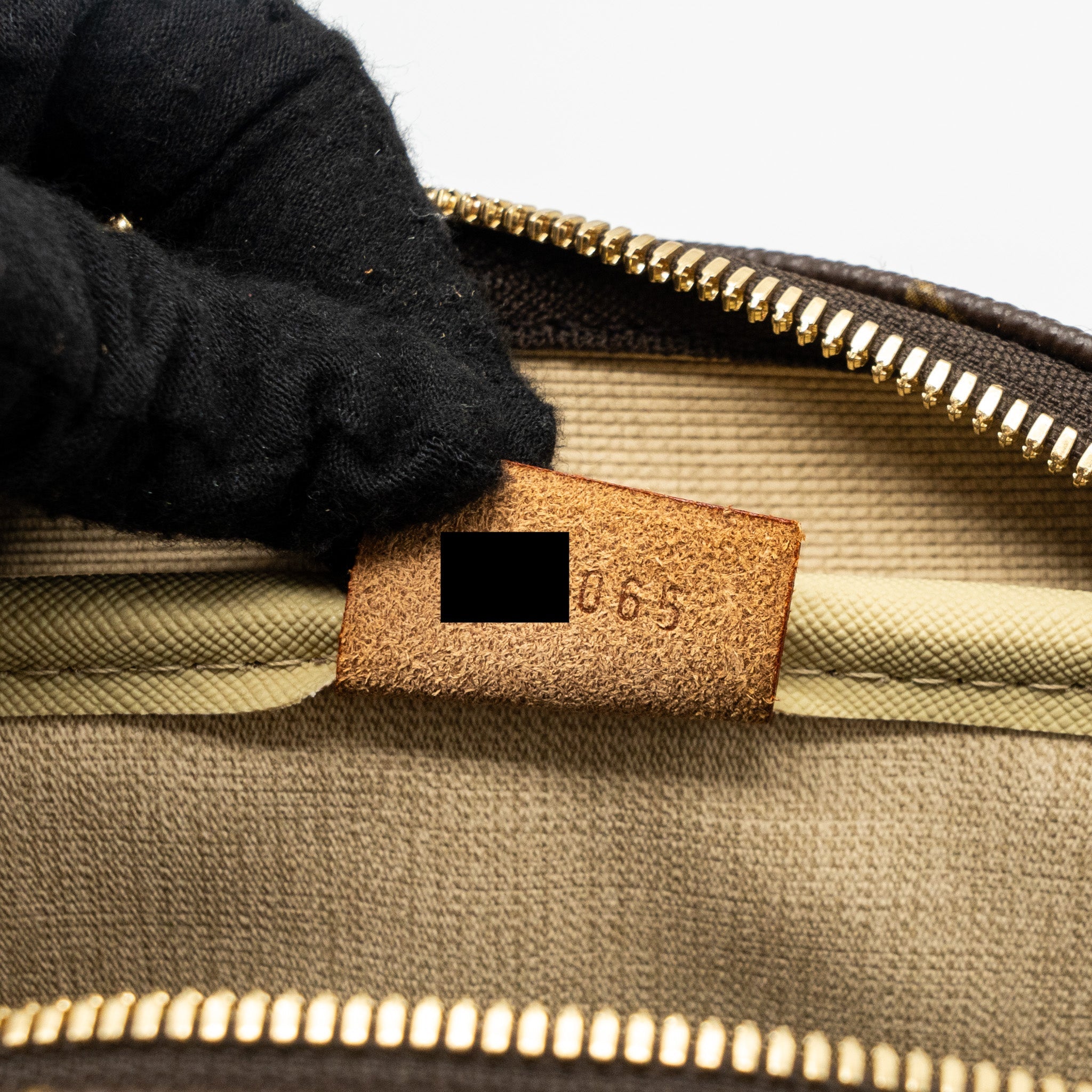 AAA Replica Louis Vuitton LV SMALL LUGGAGE BAG MONOGRAM CANVAS GHW