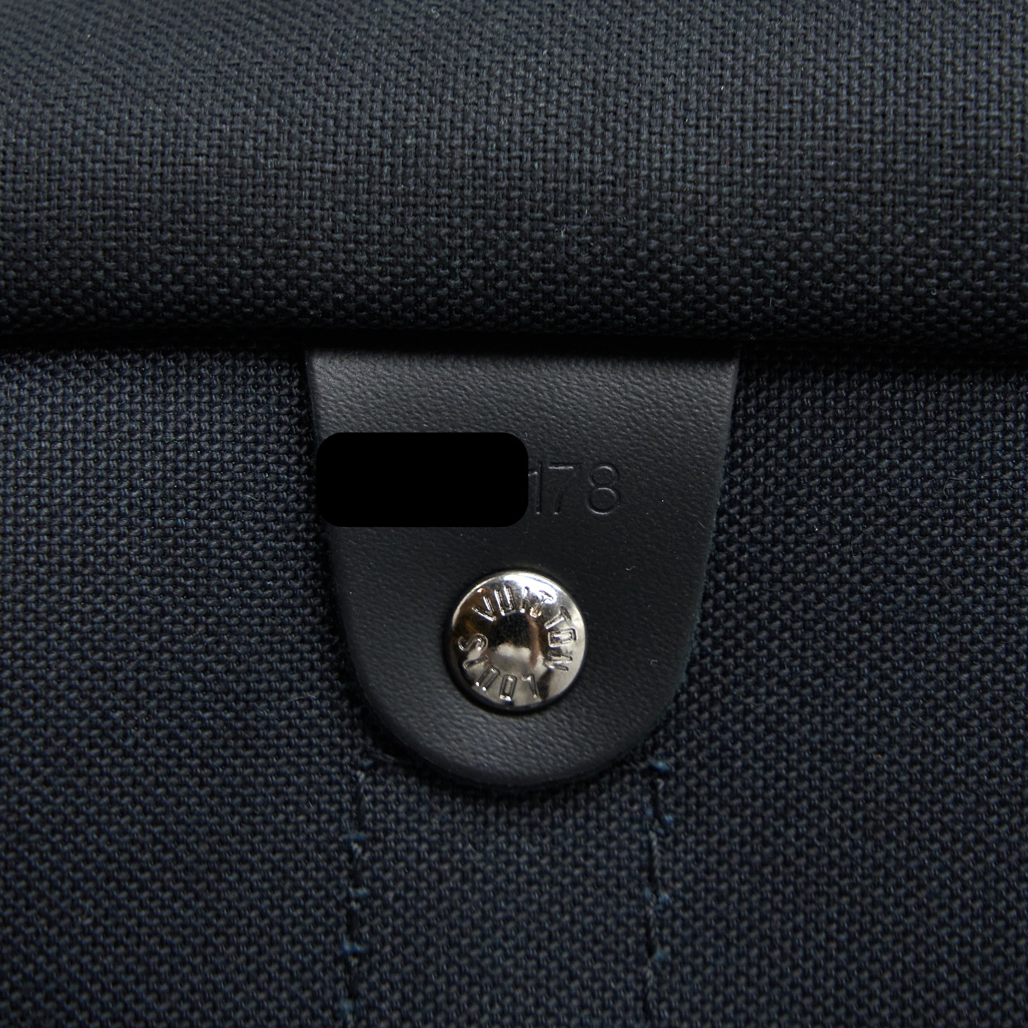 AAA Replica Louis Vuitton LV KEEPALL 55 WITH SHOULDER STRAP MONOGRAM ECLIPSE CANVAS SHW