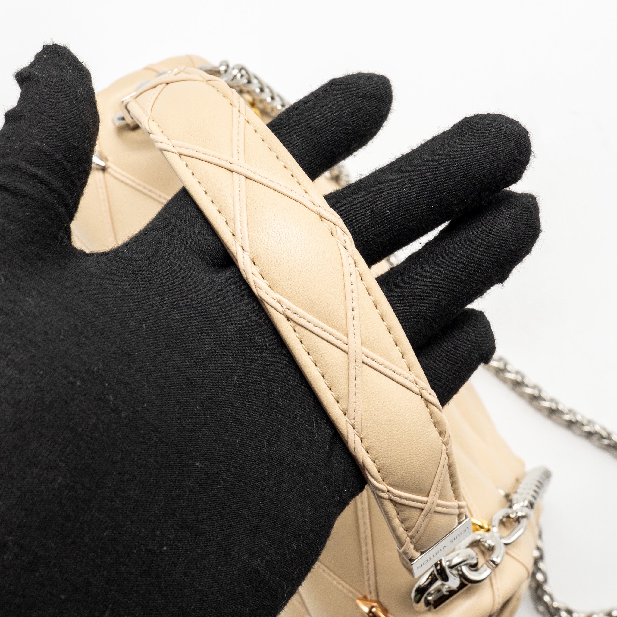AAA Replica Louis Vuitton LV GO-14 MM LAMBSKIN BEIGE MULTICOLOUR HARDWARE