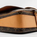AAA Replica Louis Vuitton LV VINTAGE MESSENGER CROSSBODY BAG MONOGRAM CANVAS GHW