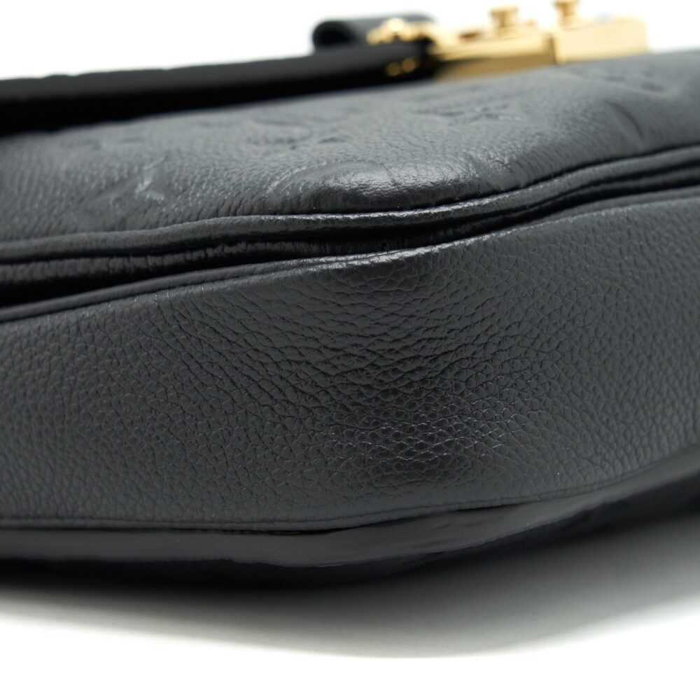 AAA Replica Louis Vuitton LV METIS POCHETTE MONOGRAM EMPREINTE BLACK GHW