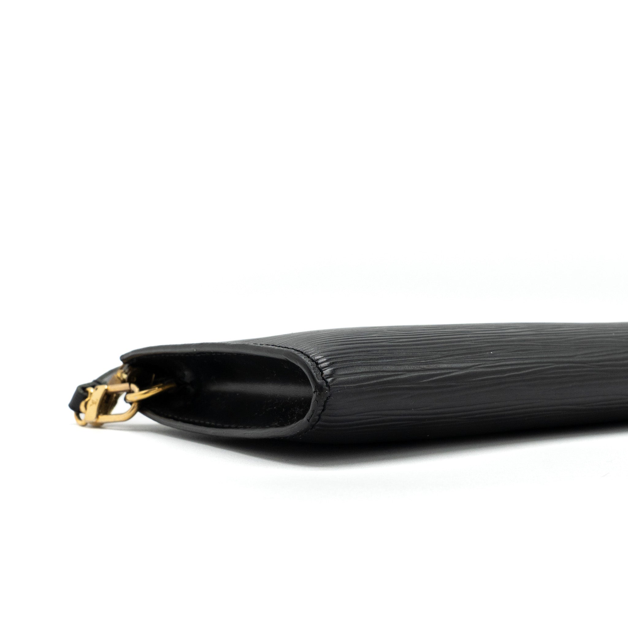 AAA Replica Louis Vuitton LV POCHETTE ACCESSORIES EPI LEATHER BLACK SHW
