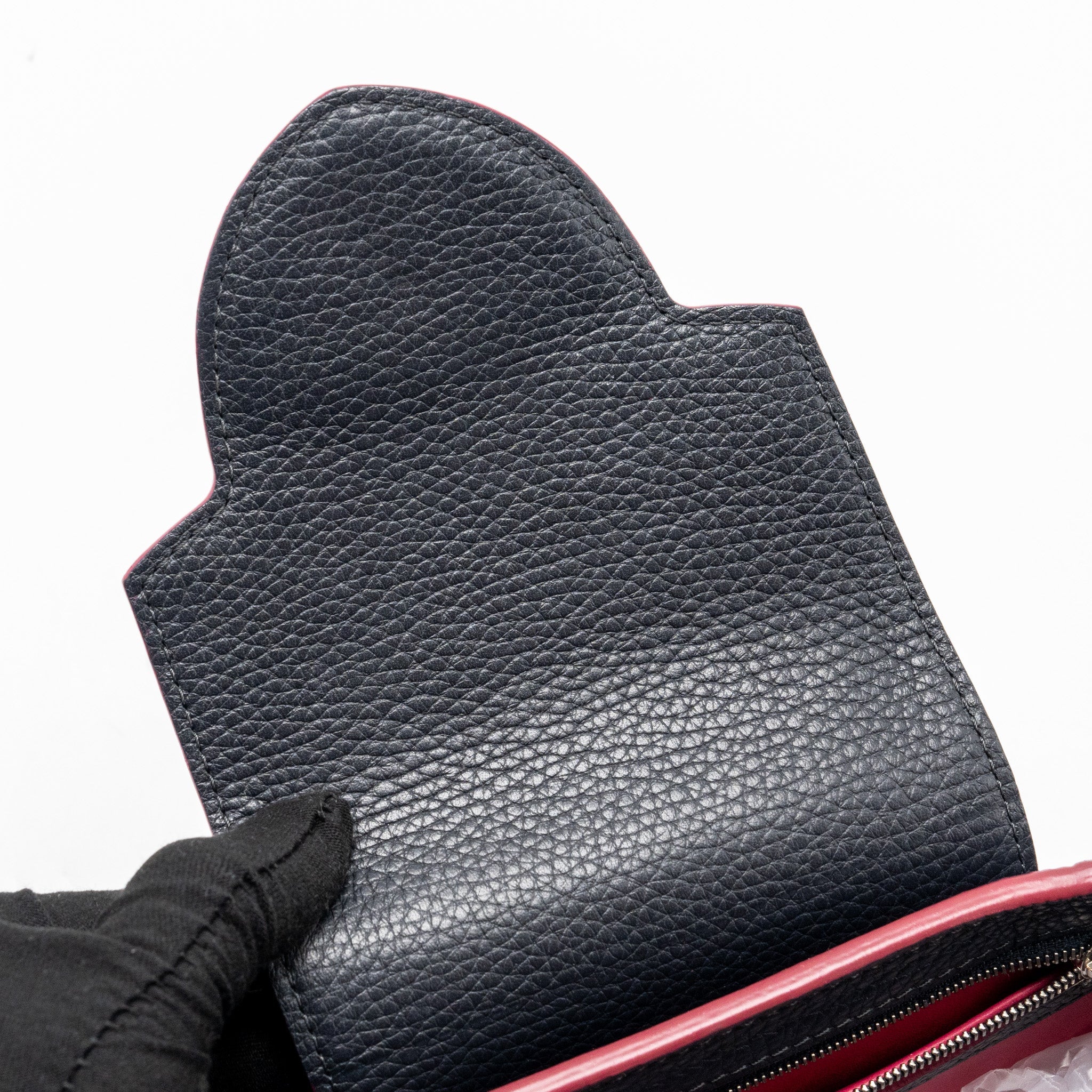 AAA Replica Louis Vuitton LV CAPUCINES BB TAURILLON NAVY SHW