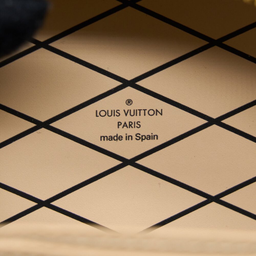AAA Replica Louis Vuitton LV MINI BOITE CHAPEAU MONOGRAM REVERSE CANVAS GHW