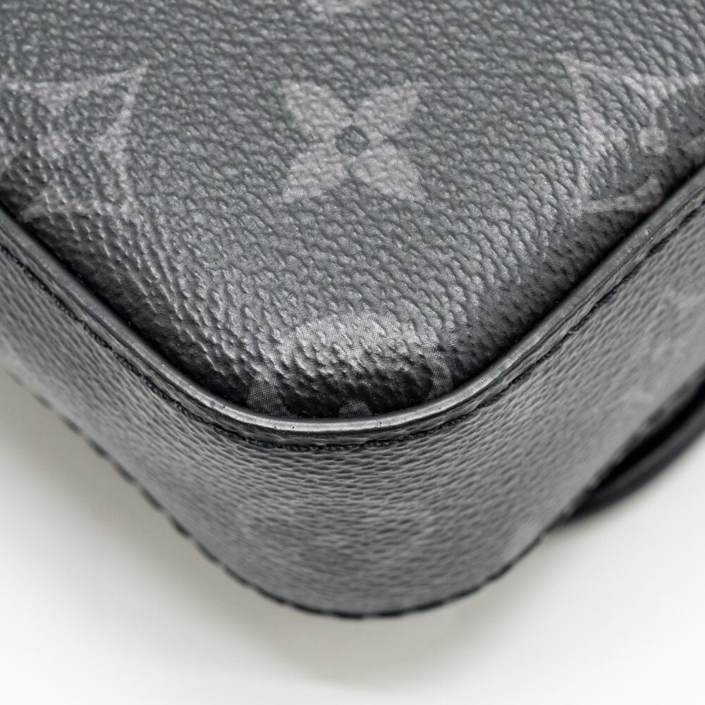 AAA Replica Louis Vuitton LV TRIO MESSANGER MONOGRAM ECLIPSE CANVAS BLACK/GREY WITH BLACK HARDWARE