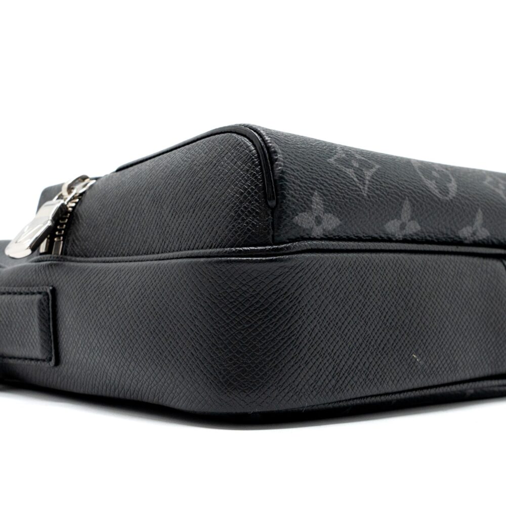 AAA Replica Louis Vuitton LV MESSENGER BAG MONOGRAM ECLIPSE SHW