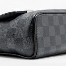 AAA Replica Louis Vuitton LV WORLD MAP DISTRICT MESSENGER BAG DAMIER GRAPHITE CANVAS SHW