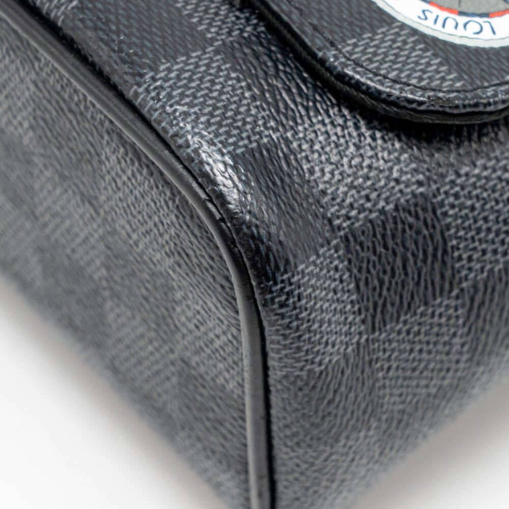 AAA Replica Louis Vuitton LV WORLD MAP DISTRICT MESSENGER BAG DAMIER GRAPHITE CANVAS SHW