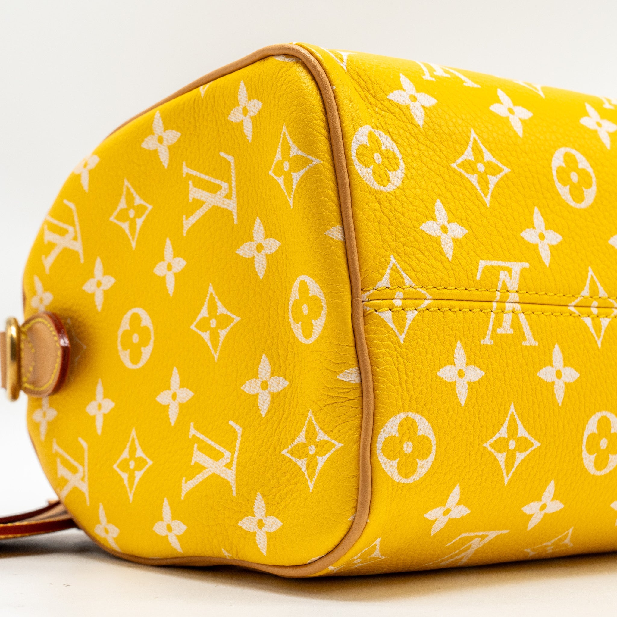 AAA Replica Louis Vuitton LV SPEEDY P9 BANDOULIÈRE 25 MONOGRAM SOFT CALFSKIN JAUNE MAT GHW