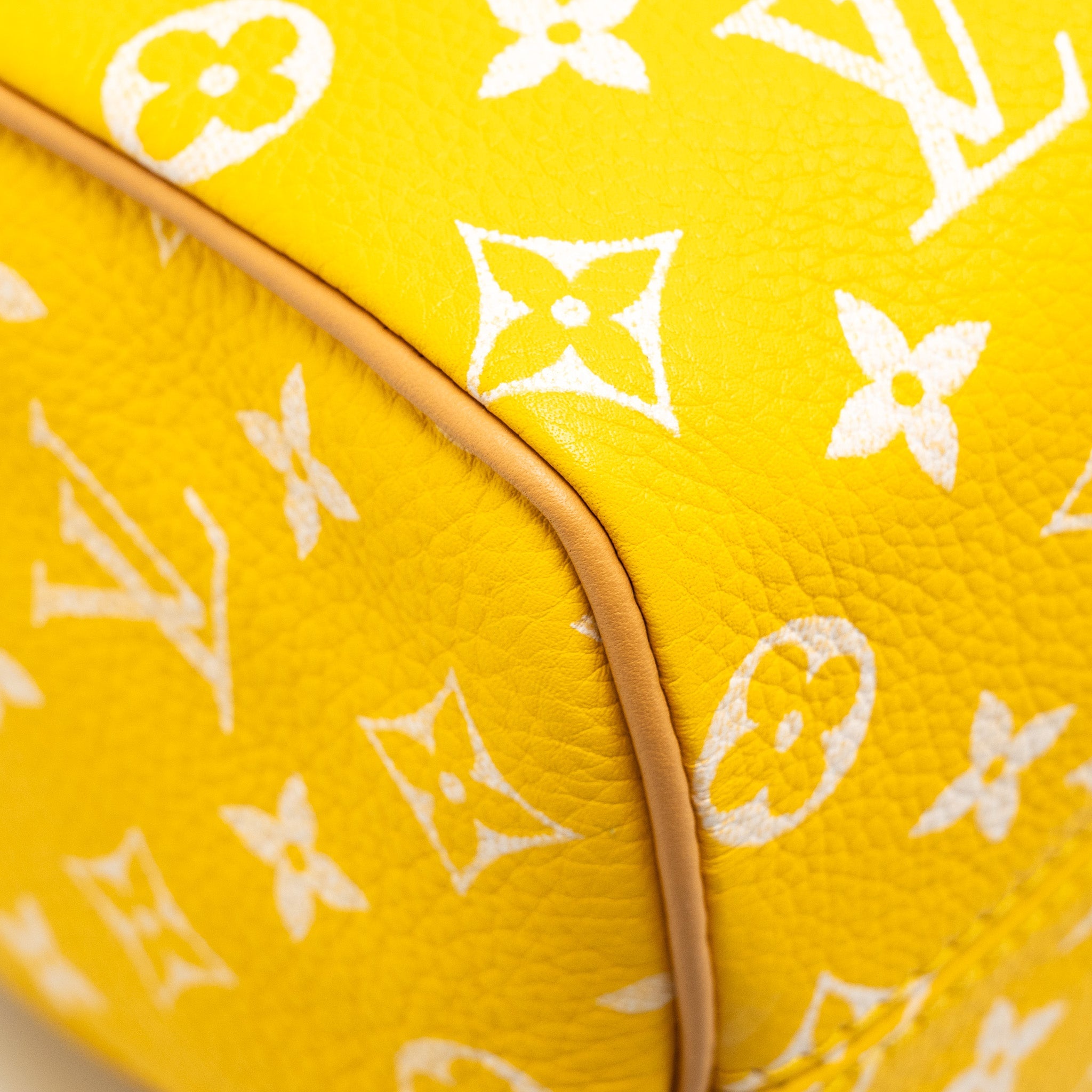 AAA Replica Louis Vuitton LV SPEEDY P9 BANDOULIÈRE 25 MONOGRAM SOFT CALFSKIN JAUNE MAT GHW