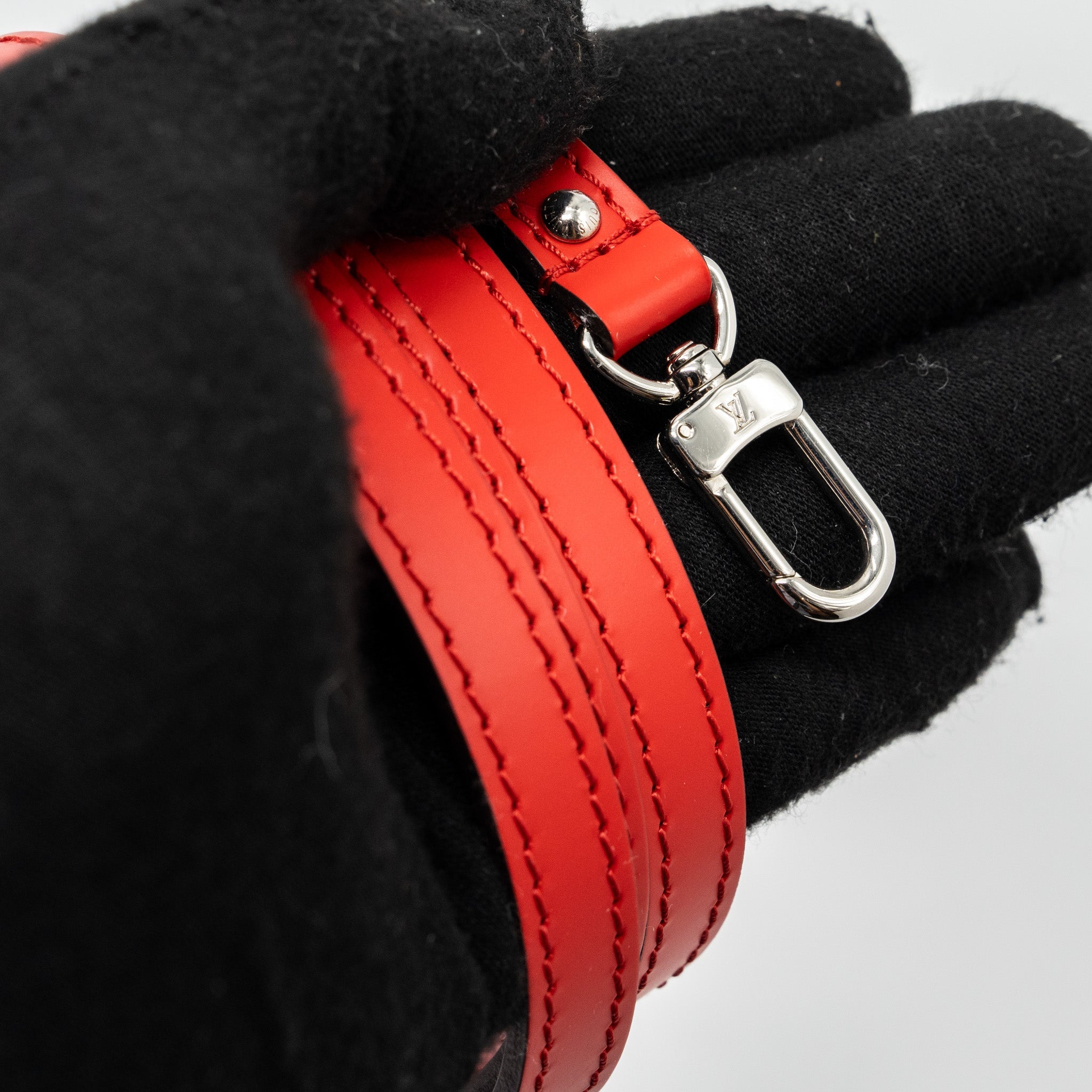 AAA Replica Louis Vuitton LV ALMA BB EPI RED SHW