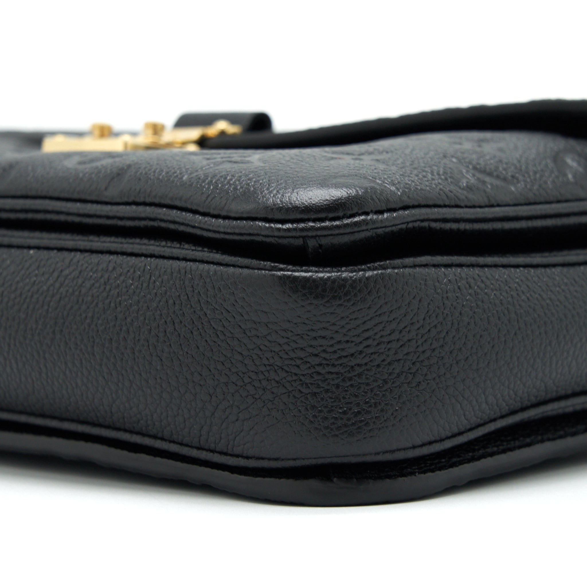 AAA Replica Louis Vuitton LV POCHETTE MÉTIS MONOGRAM EMPREINTE BLACK GHW