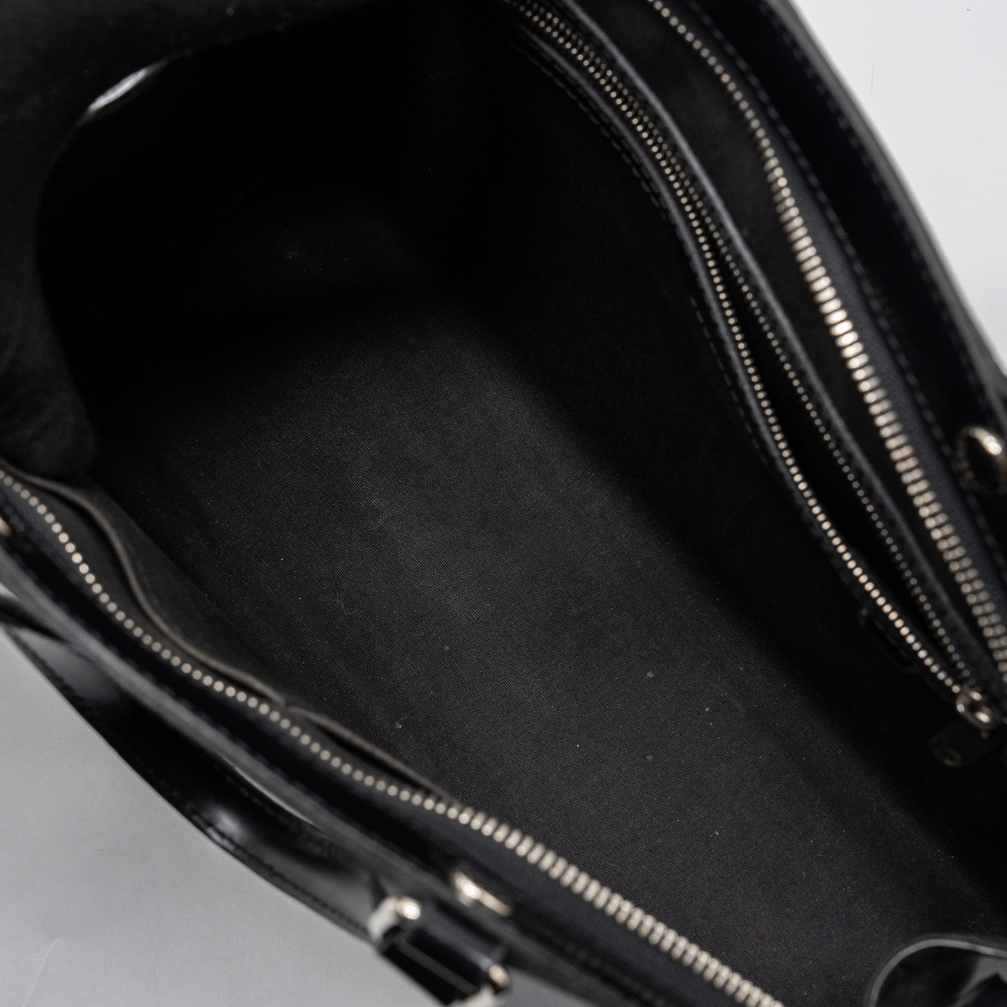 AAA Replica Louis Vuitton LV TOTE BAG EPI BLACK SHW