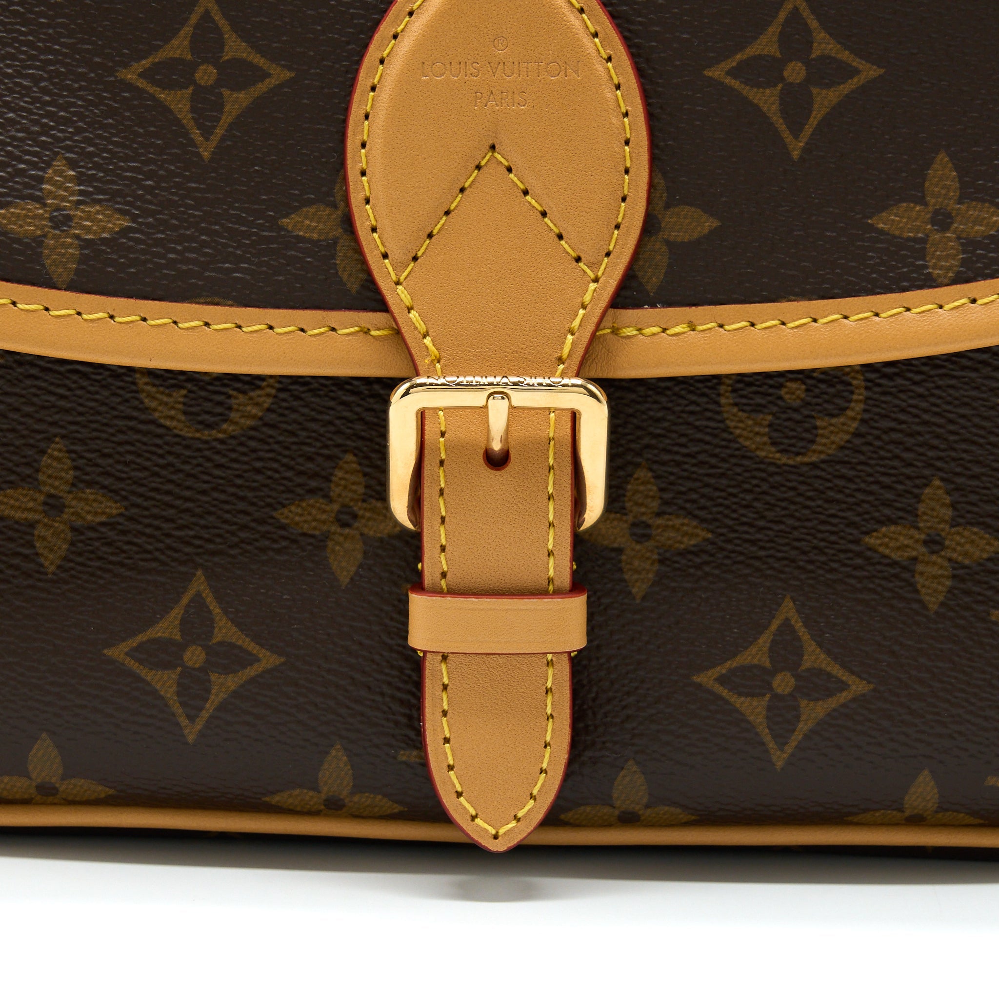 AAA Replica Louis Vuitton LV DIANE MONOGRAM CANVAS FUCHSIA GHW