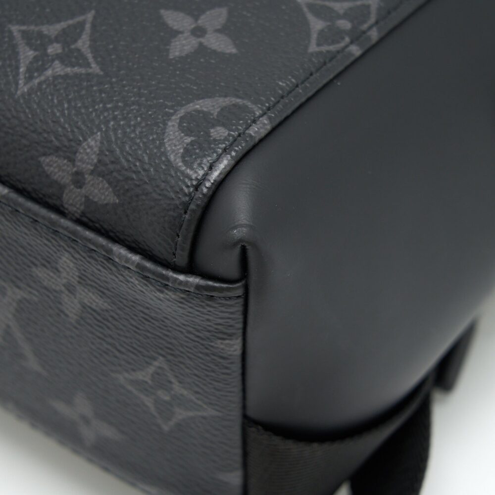 AAA Replica Louis Vuitton LV ECLIPSE VOYAGER MESSENGER BAG MONOGRAM CANVAS BLACK YEAR 2020