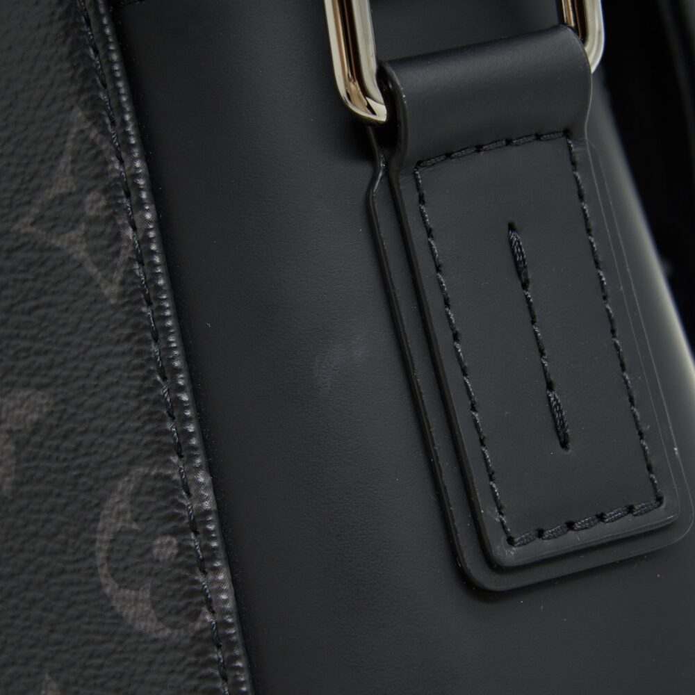 AAA Replica Louis Vuitton LV ECLIPSE VOYAGER MESSENGER BAG MONOGRAM CANVAS BLACK YEAR 2020