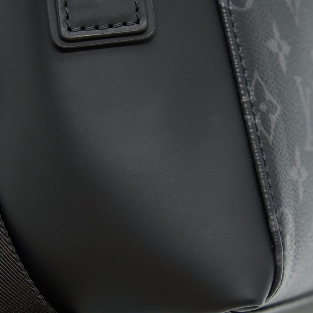 AAA Replica Louis Vuitton LV ECLIPSE VOYAGER MESSENGER BAG MONOGRAM CANVAS BLACK YEAR 2020