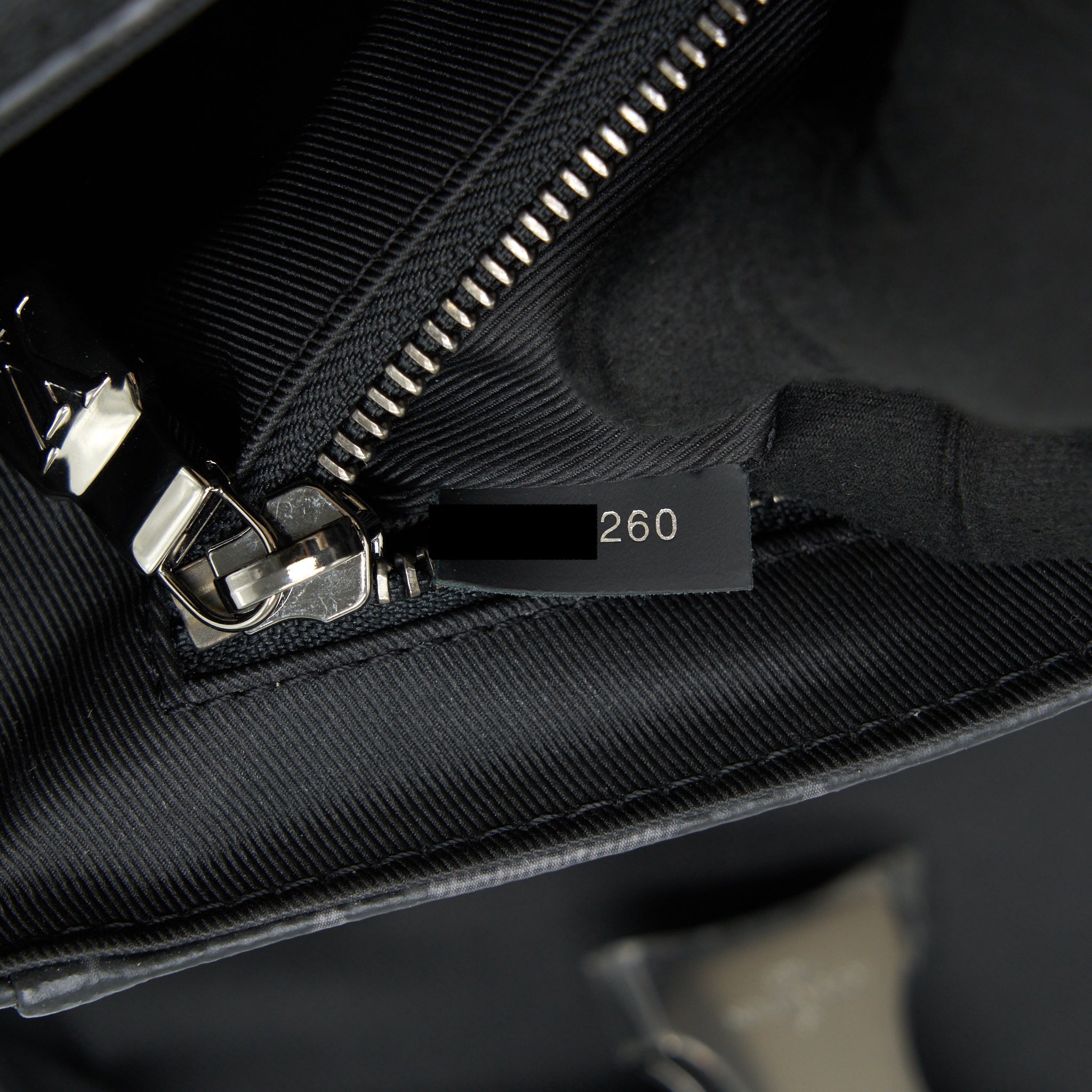 AAA Replica Louis Vuitton LV ECLIPSE VOYAGER MESSENGER BAG MONOGRAM CANVAS BLACK YEAR 2020