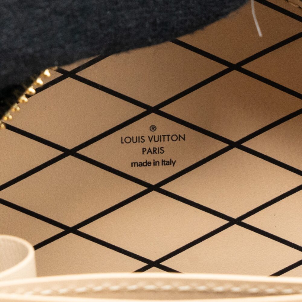 AAA Replica Louis Vuitton LV MINI BOITE CHAPEAU MONOGRAM REVERSE CANVAS GHW
