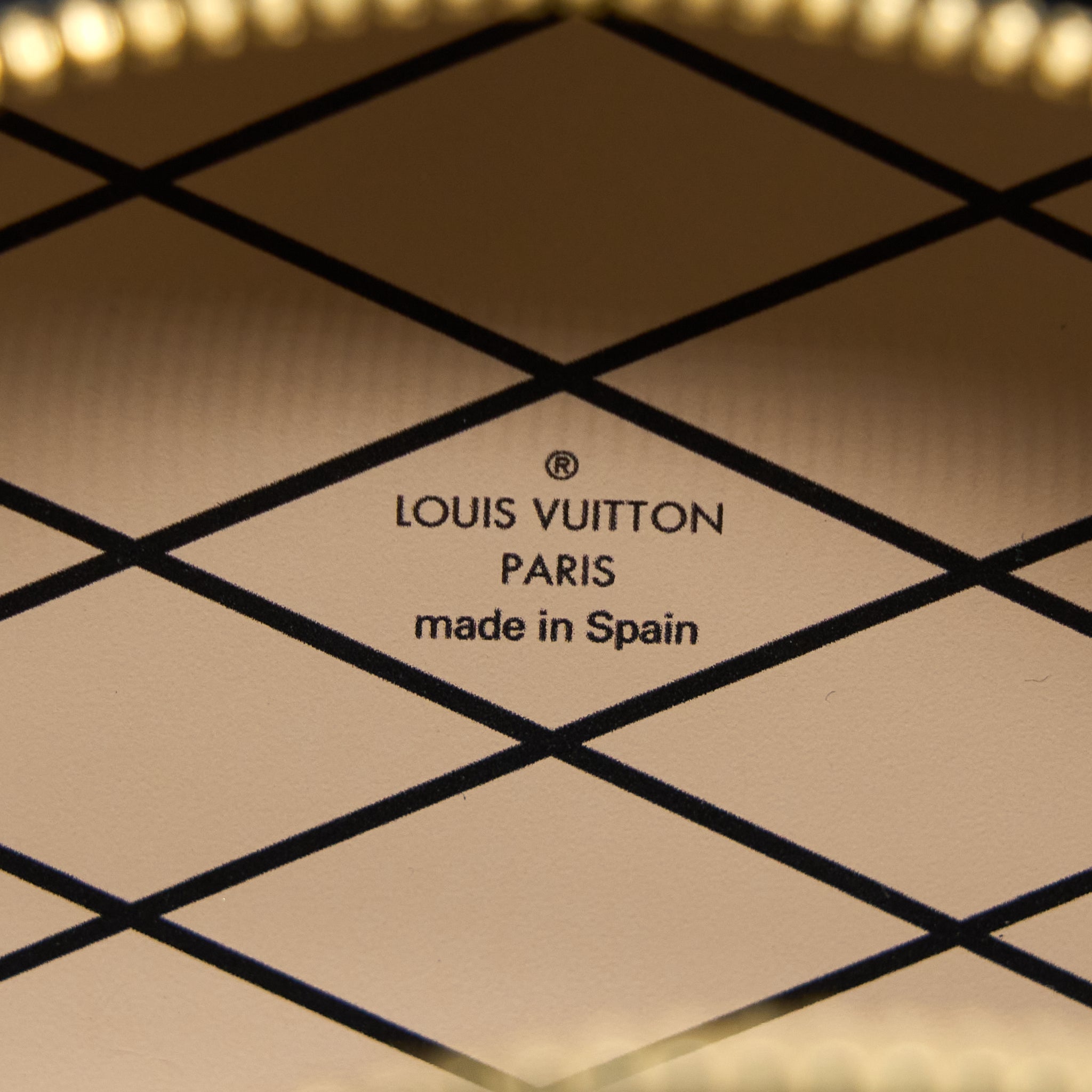 AAA Replica Louis Vuitton LV MINI BOITE CHAPEAU REVERSE MONOGRAM CANVAS GHW