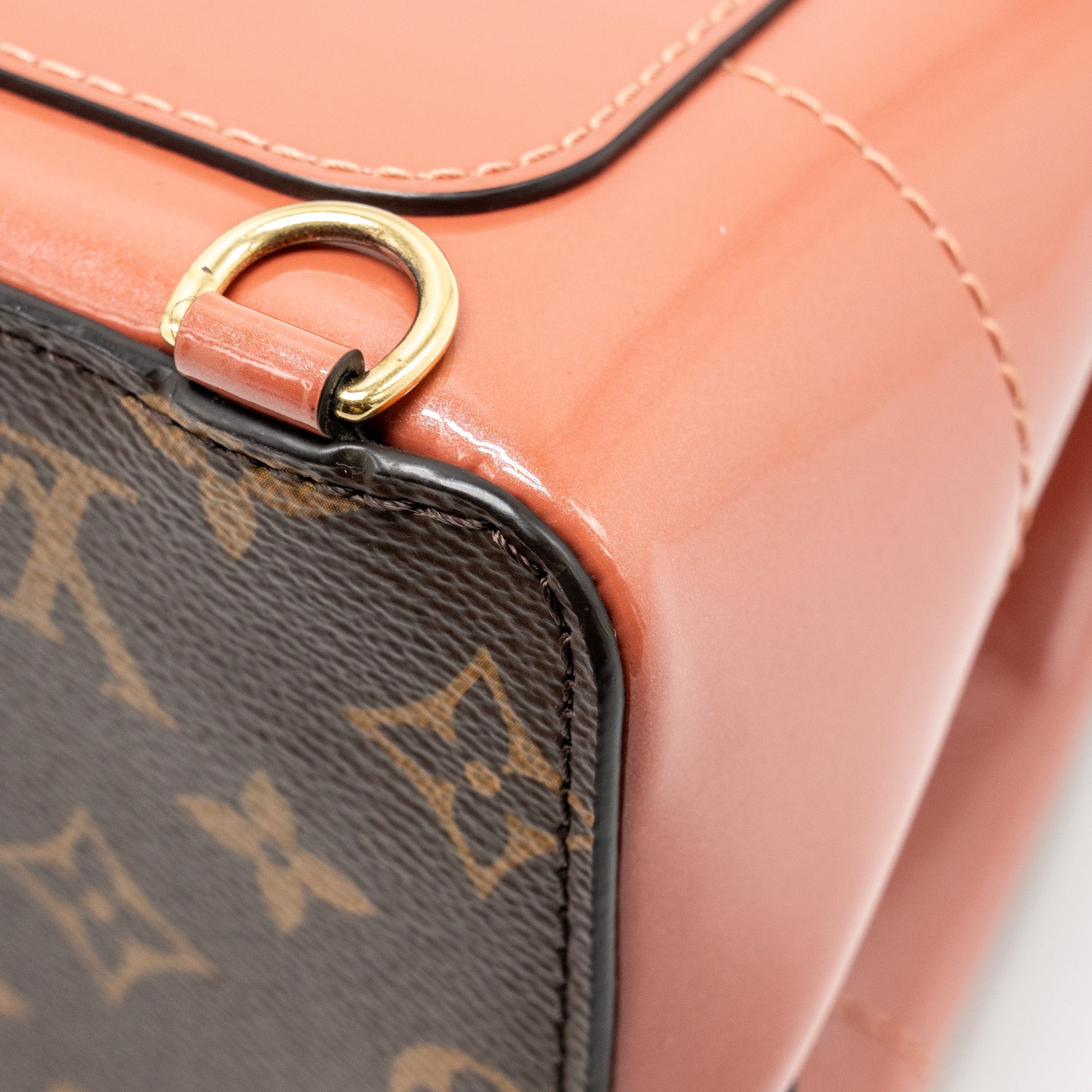 AAA Replica Louis Vuitton LV HOT SPRINGS BACKPACK PATENT / MONOGRAM CANVAS PINK GHW