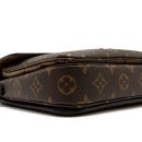 AAA Replica Louis Vuitton LV POCHETTE MÉTIS MONOGRAM REVERSE CANVAS GHW