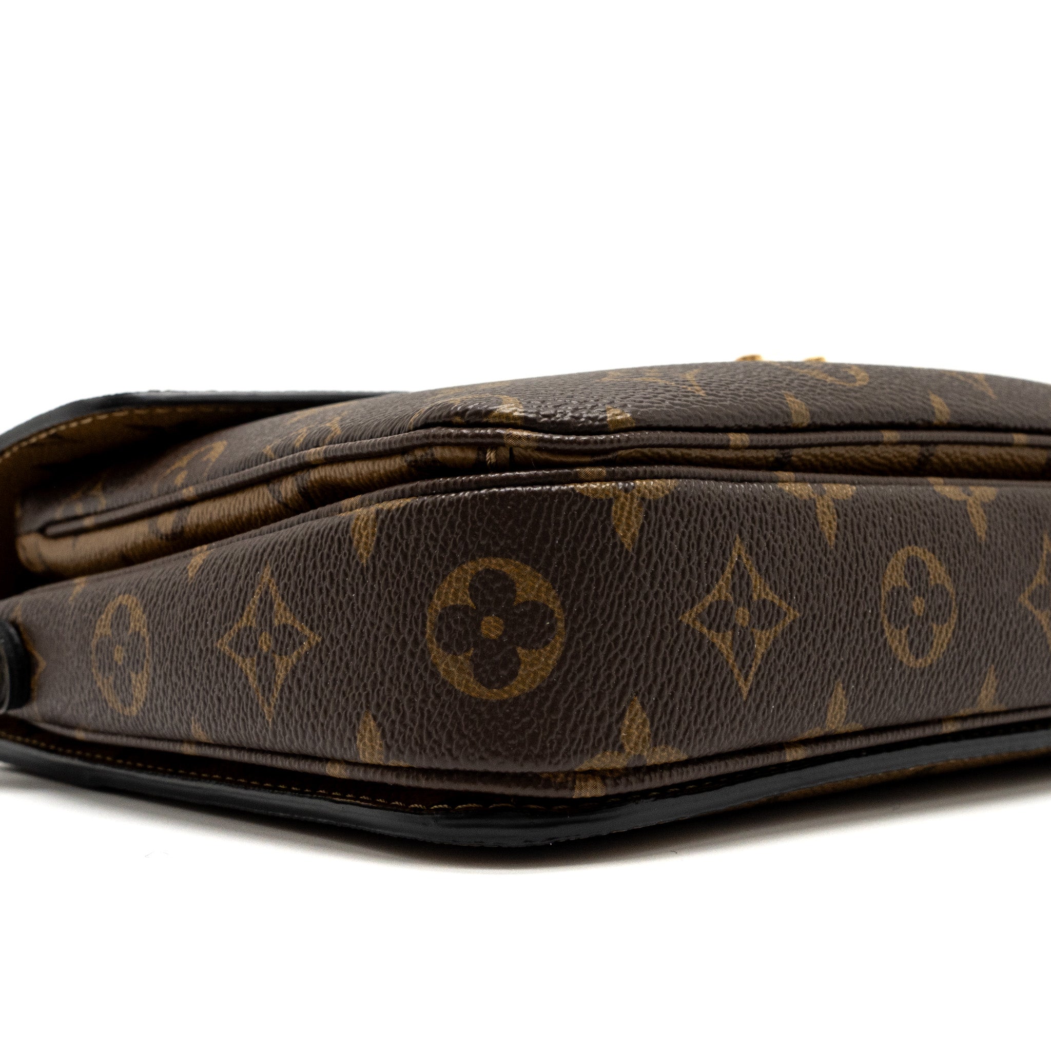 AAA Replica Louis Vuitton LV POCHETTE MÉTIS MONOGRAM REVERSE CANVAS GHW