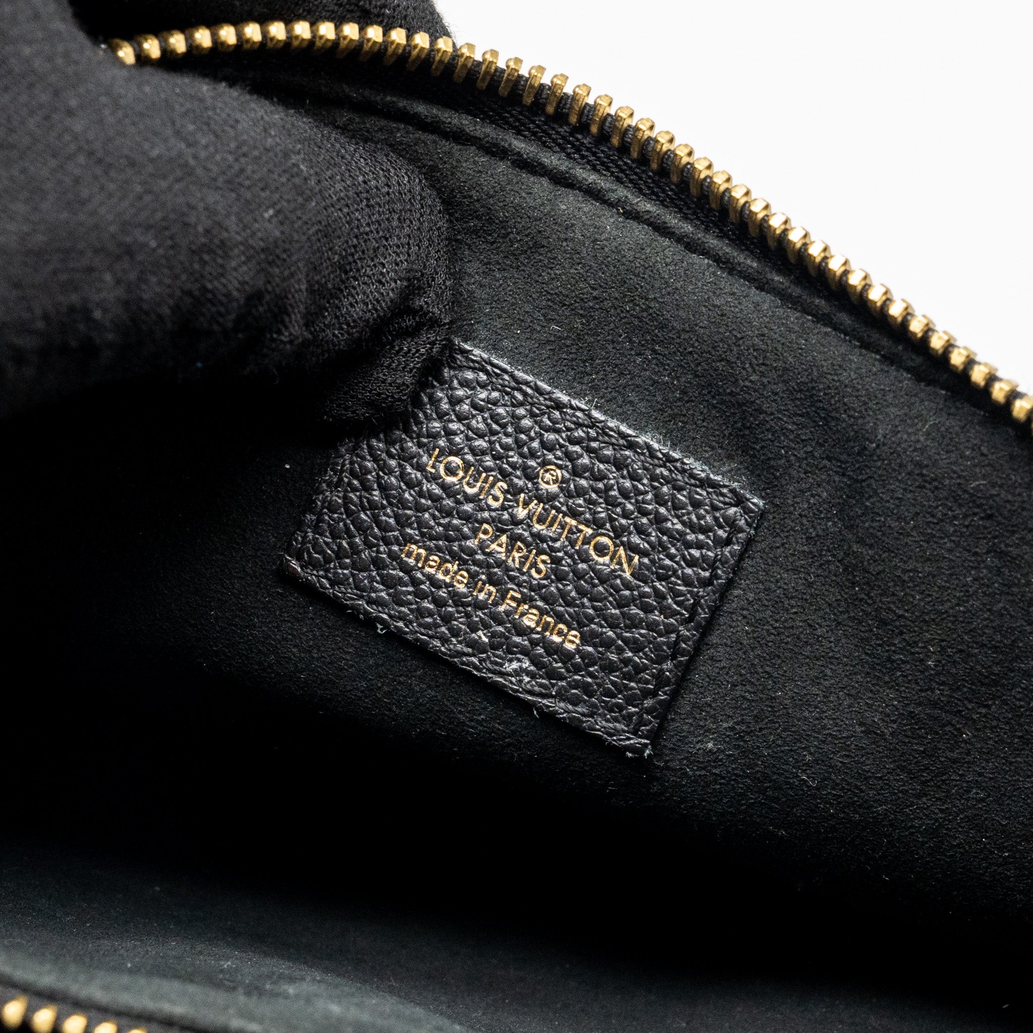 AAA Replica Louis Vuitton LV ENVELOP POCHETTE MONOGRAM EMPREINTE BLACK GHW