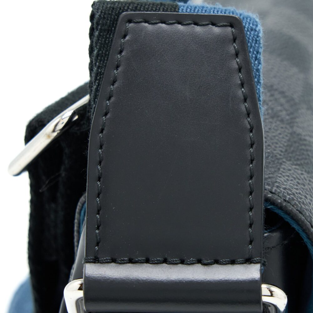 AAA Replica Louis Vuitton LV MESSENGER BAG DAMIER GRAPHITE SHW