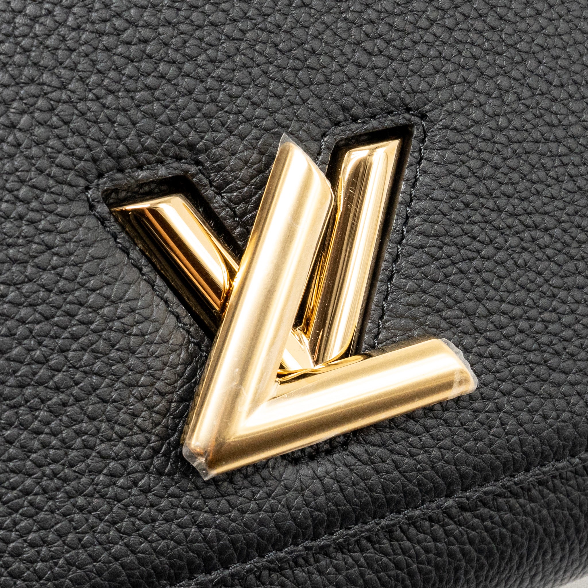 AAA Replica Louis Vuitton LV TWIST ONE HANDLE PM TAURILLON LEATHER BLACK/PINK GHW