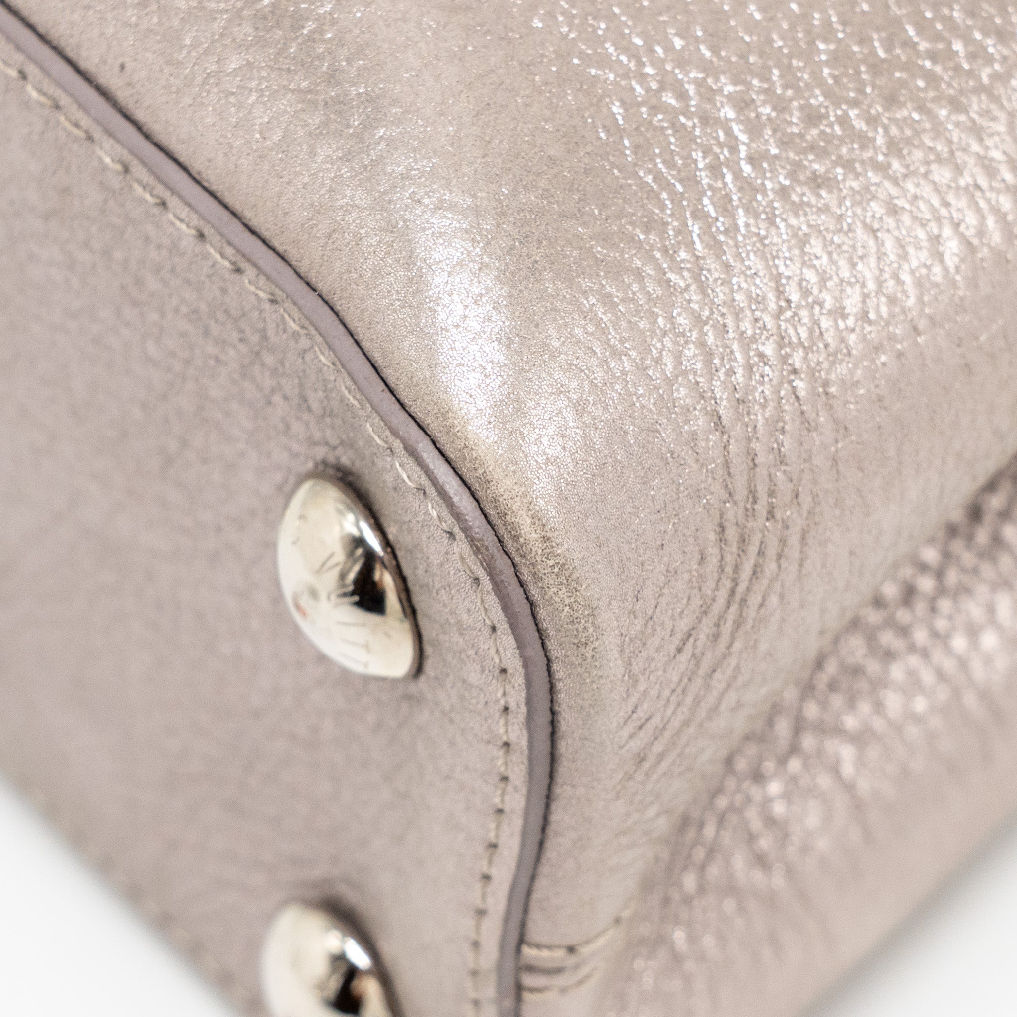 AAA Replica Louis Vuitton LV CAPUCINES BB LEATHER METALLIC SILVER SHW