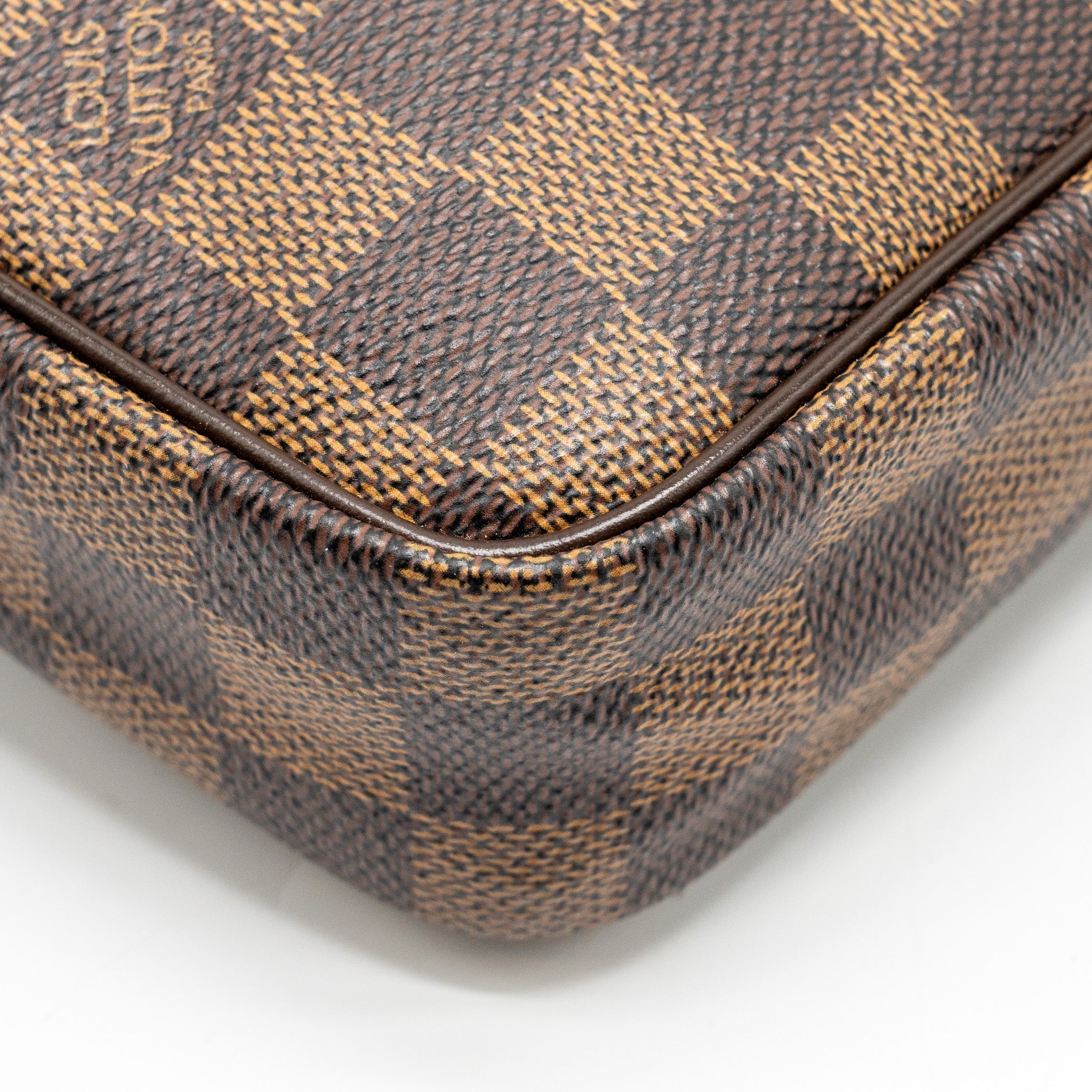 AAA Replica Louis Vuitton LV POUCH DAMIER EBENE GHW