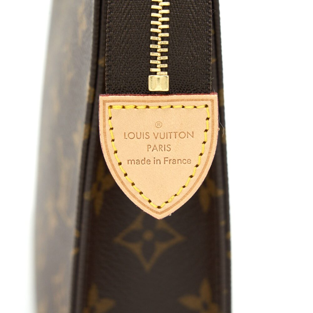 AAA Replica Louis Vuitton LV TOILETRY 26 IN MONOGRAM