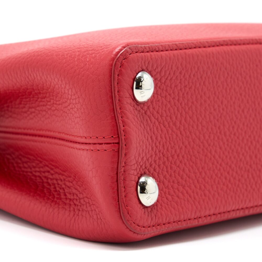 AAA Replica Louis Vuitton LV CAPUCINES BB TAURILLON RED GHW