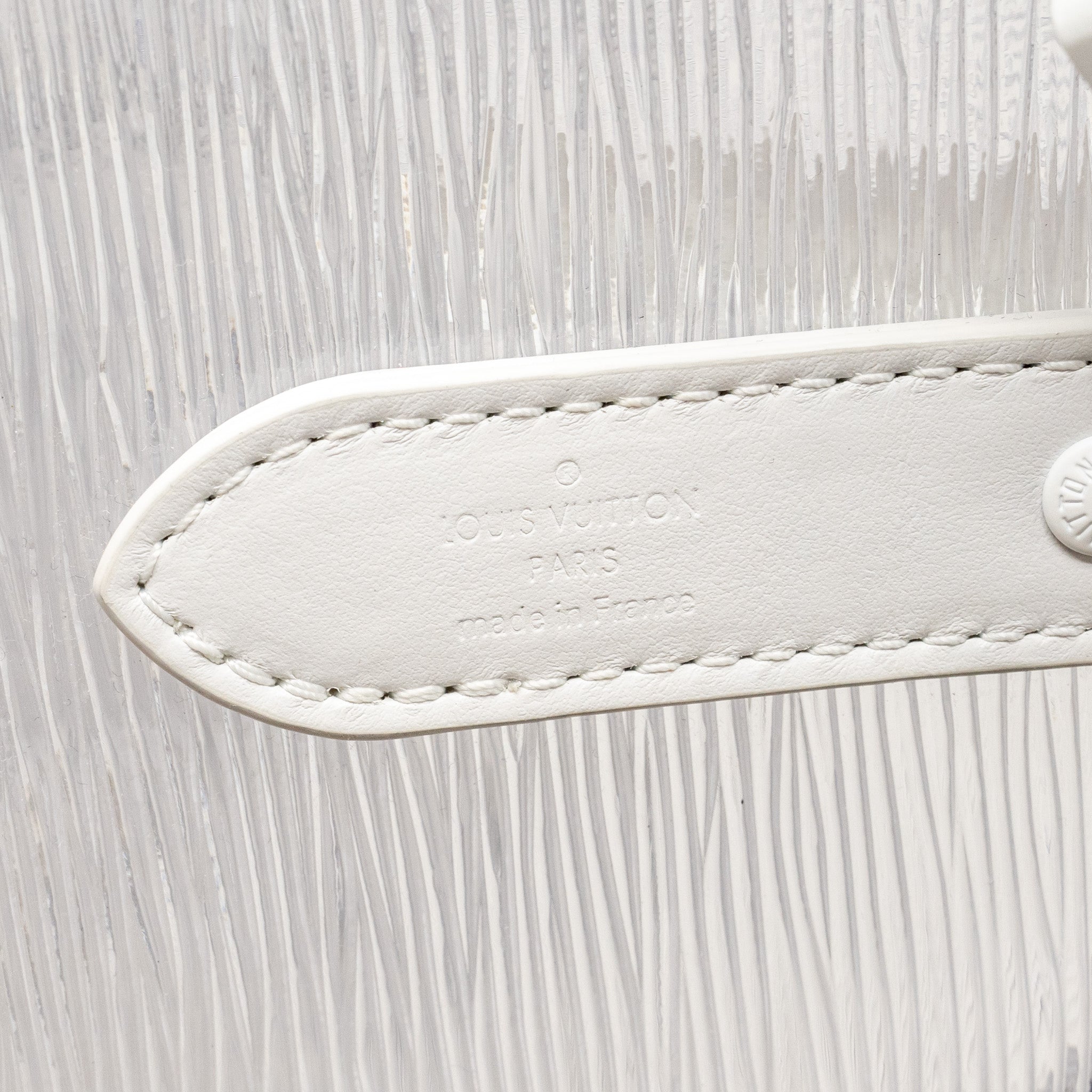 AAA Replica Louis Vuitton LV WAVY KEEPALL 50 EPI PLAGE WHITE