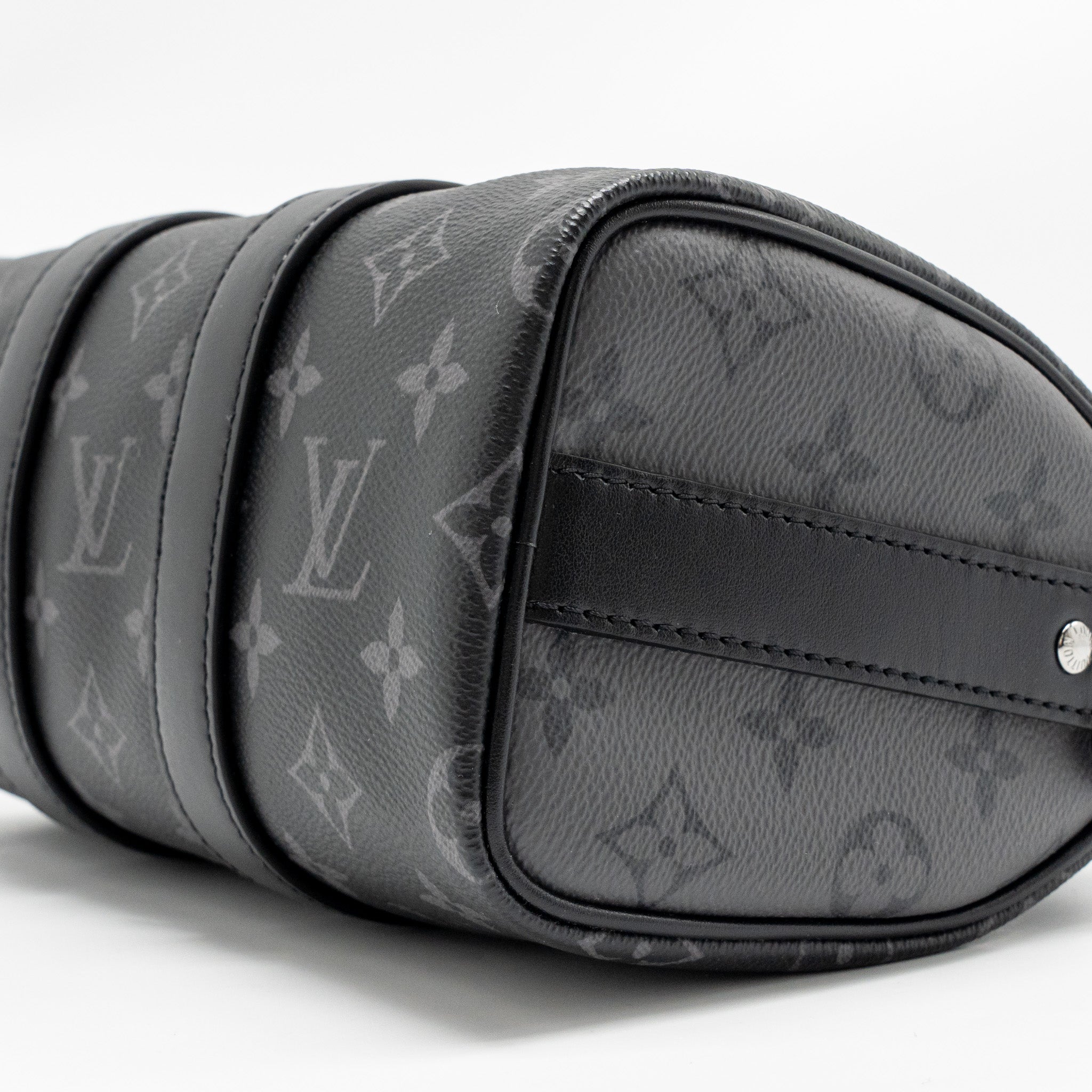 AAA Replica Louis Vuitton LV KEEPALL BANDOULIERE 25 MONOGRAM ECLIPSE SHW