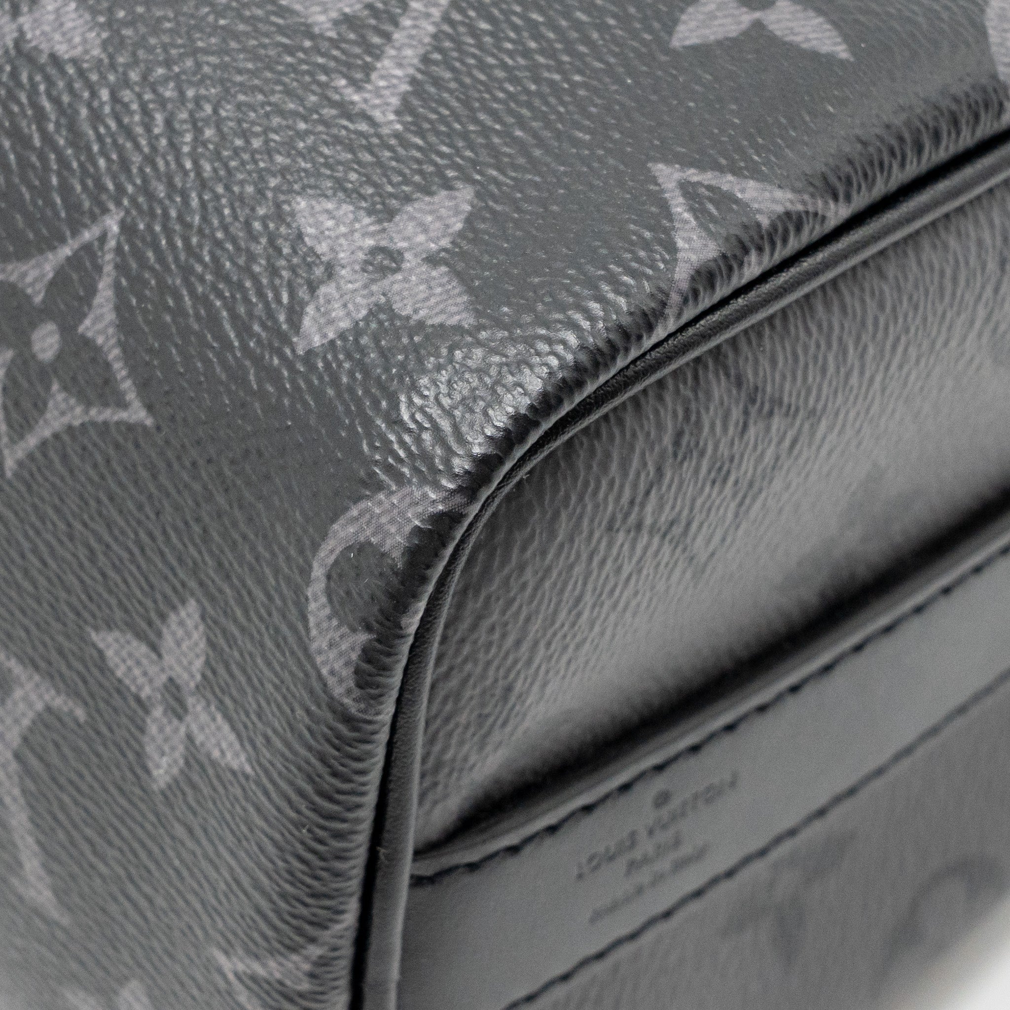 AAA Replica Louis Vuitton LV KEEPALL BANDOULIERE 25 MONOGRAM ECLIPSE SHW