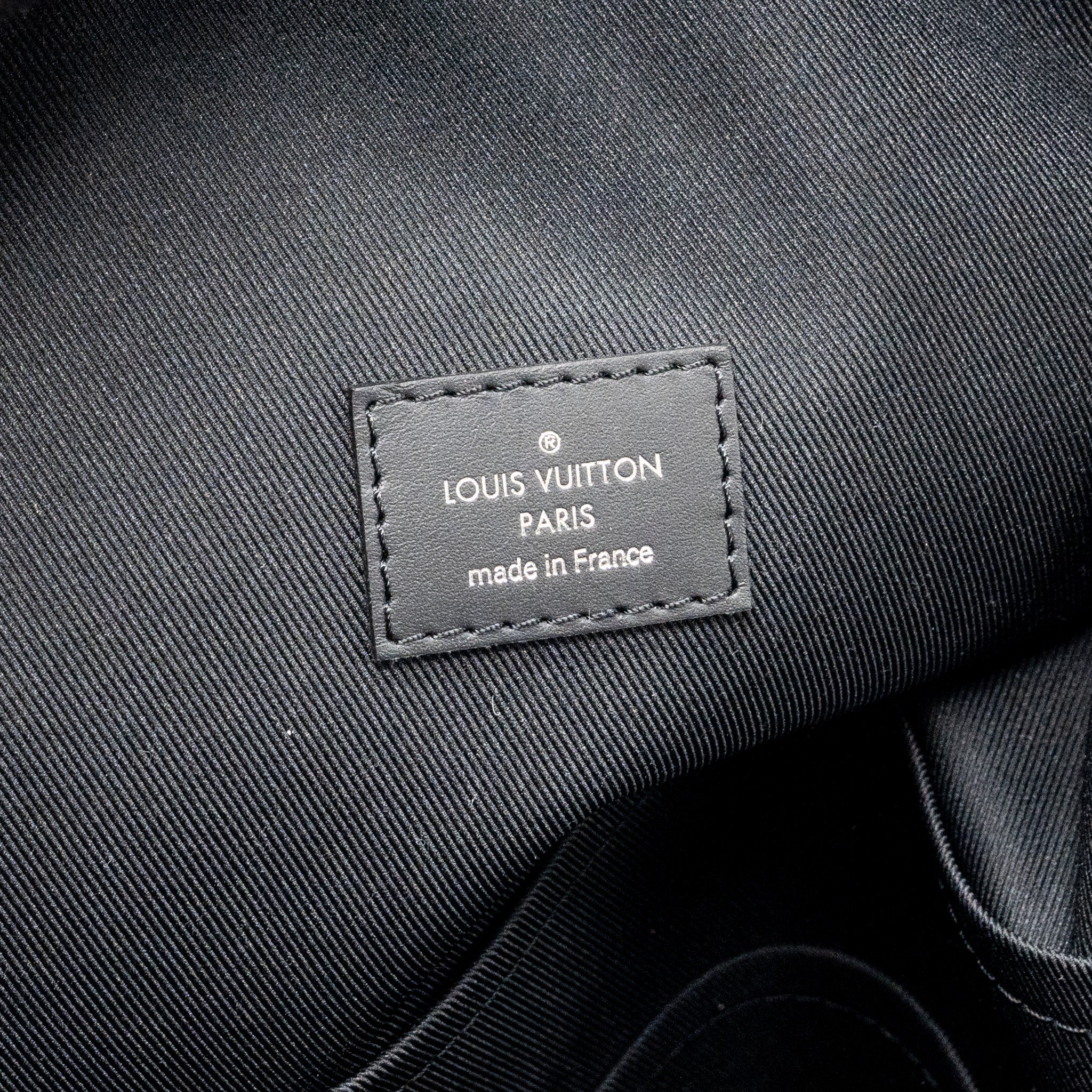 AAA Replica Louis Vuitton LV DISCOVERY BACKPACK PM MONOGRAM CANVAS BLACK SHW