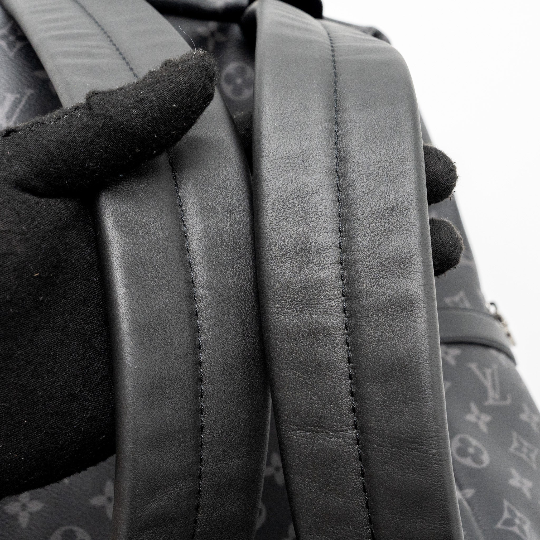 AAA Replica Louis Vuitton LV DISCOVERY BACKPACK PM MONOGRAM CANVAS BLACK SHW