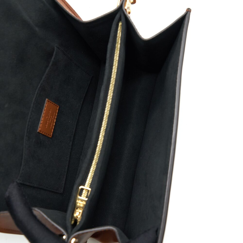 AAA Replica Louis Vuitton LV DAUPHINE MONOGRAM CANVAS GHW