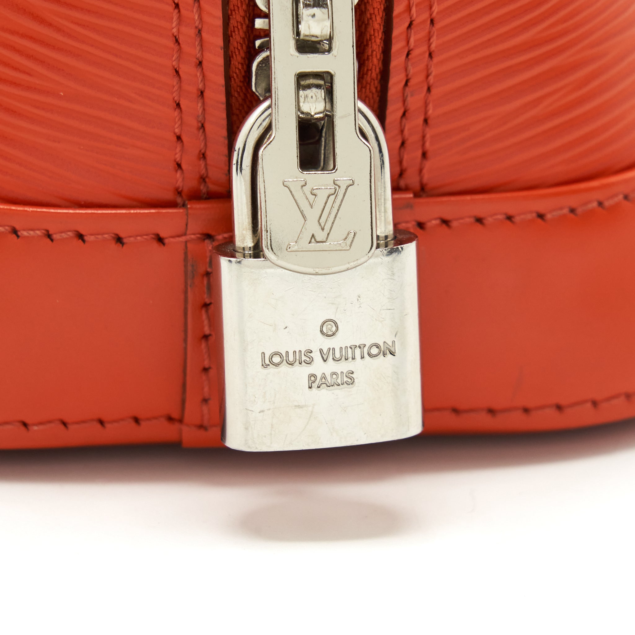 AAA Replica Louis Vuitton LV ALMA BB EPI ORANGE SHW